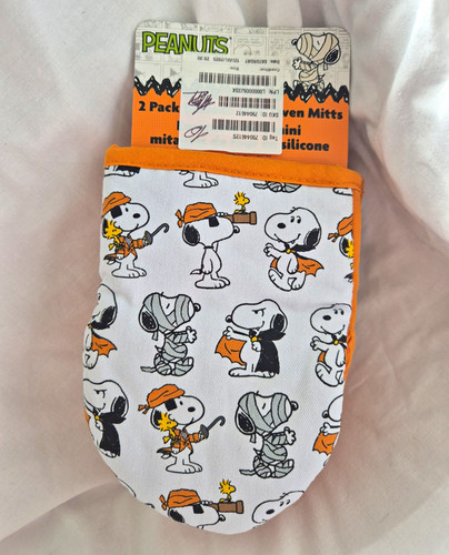 Peanuts snoopy halloween - peanuts,