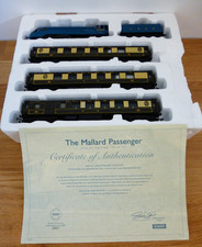 Hornby The Mallard Passenger