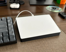 Apple Magic Trackpad stand