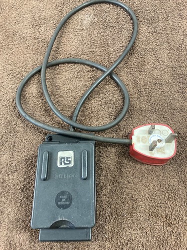 Mains connector test - mains,