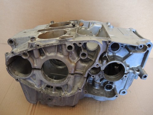 Suzuki gs400 crankcases - suzuki,