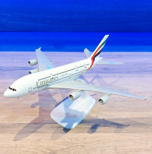 Emirates metal model plane - emirates,