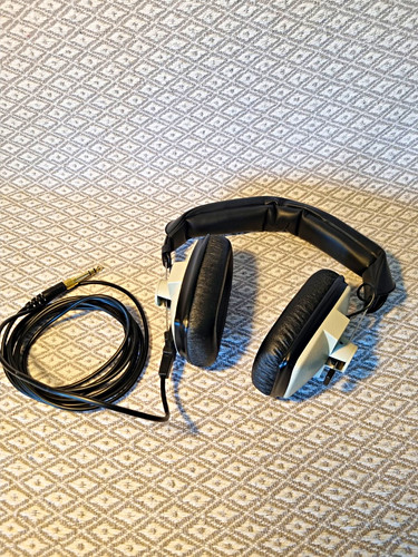 Beyerdynamic 100 over - dt, over-ear