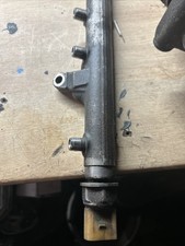 2010 VW CADDY FUEL INJECTOR RAIL R03L125A