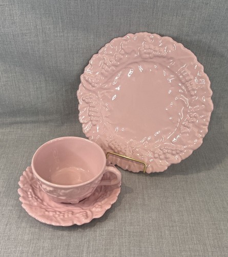 Vtg italy pink embossed - vtg, pv