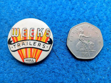 WEEKS Trailers of Hull  pin badge   1960's