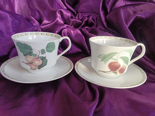 Large cup saucers royal - large, &