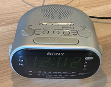 Retro Sony Dream Machine FM/AM