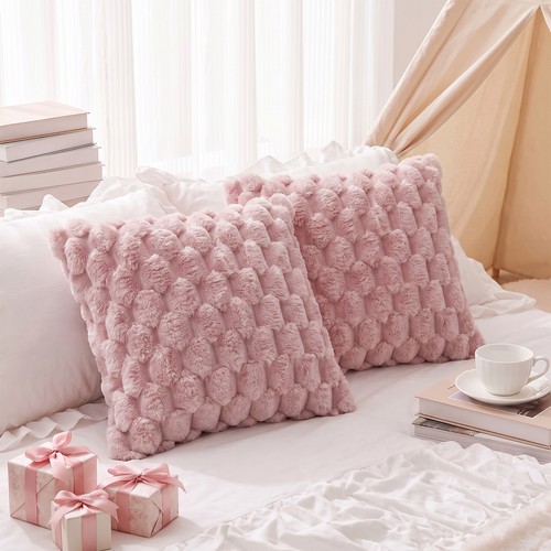 Pack cushion covers - of, 2