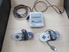 Mini SNES console
