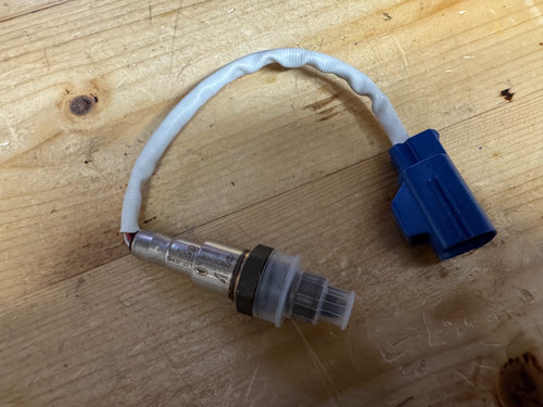 Genuine jlr lr136928 post - lr136928,