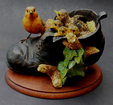 DETAILED BORDER FINE ARTS ROBIN WITH CHICKS IN BOOT FIGURINE - AYRES - REDUCED