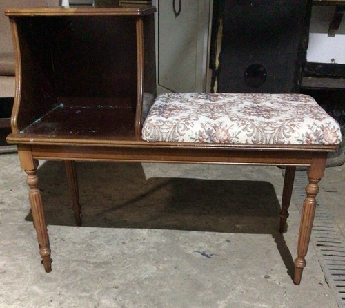 Vintage telephone 1970s seat - 1970s,