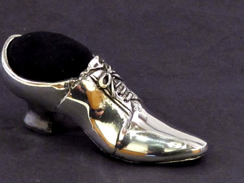 Victorian shoe pin - victorian, cushion