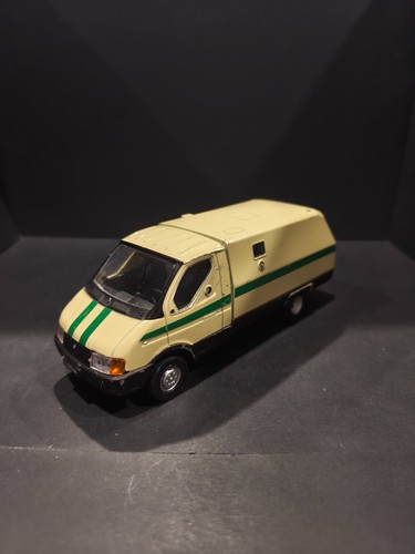 Scale diecast gaz - 1:43, gaz-3302