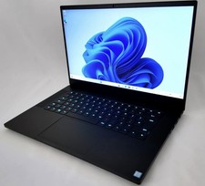 Razer Blade 15" RZ09-0301 Core i7 16GB RAM 512GB Windows 11 - (BATTERY DEAD)