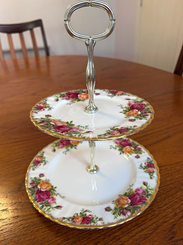 Vintage royal albert old - royal,
