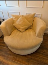 DFS Swivel Love Seat Chair/