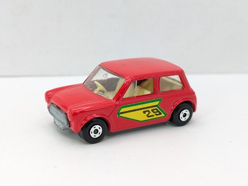 Matchbox superfast mb29 racing - matchbox,