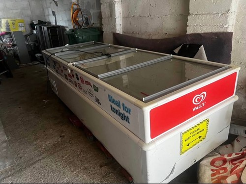 Walls ice cream freezer - cream,