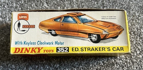 Dinky toys 352 straker - toys,