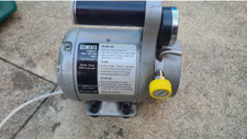 vacuum pump (suction pump) medical, or general use oil lubricated 