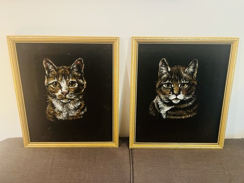 Vintage black velvet cat - black,