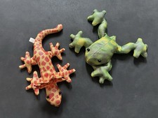 2 Sand Animal Toys - Green
