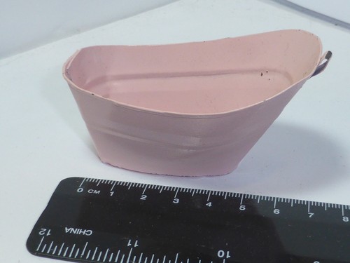 12th tin bath dolls - 1:12th, house