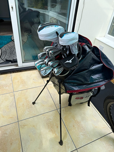 Full golf setup with - with, big