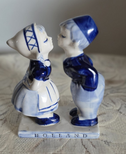 Hand painted delft blue - painted,