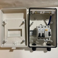 Fuse Box with Lid Bus Bar And