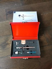 IWATA CM-SB Custom Micron Airbrush 0.18 fine detail needle Original box