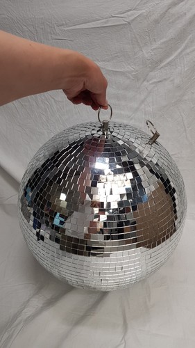 Shiny tiled mirror - tiled, ball