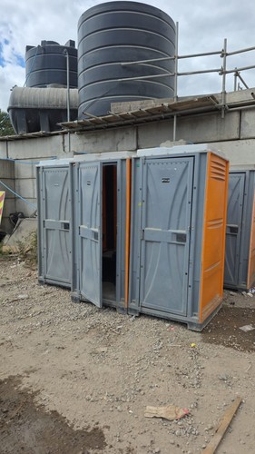 Portable toilet site portable
