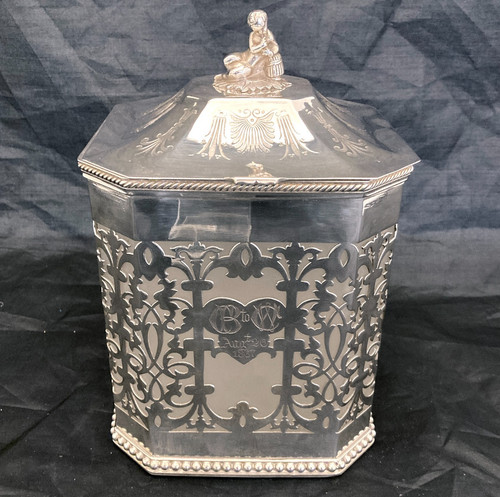 Antique pierced biscuit bonbon - antique,