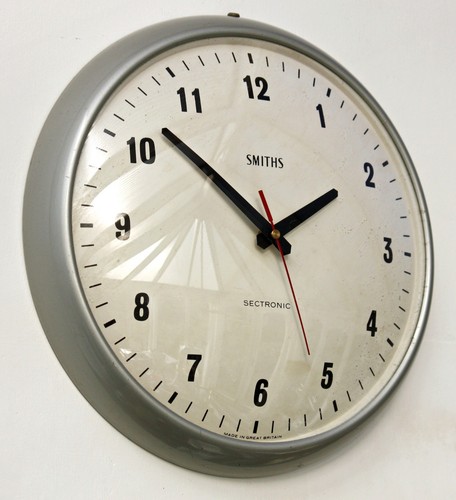 Vintage 34cm smiths wall - smiths,