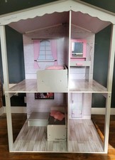 Design A Friend doll house, and furniture, for 18" dolls 