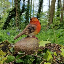 Robin on a Stone Resin Garden Ornament Resin Bird Sculpture Figurine