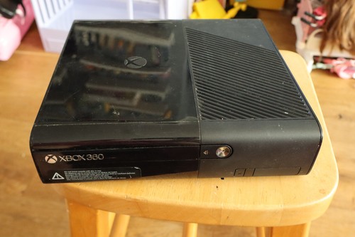 Microsoft xbox 360 model - microsoft,