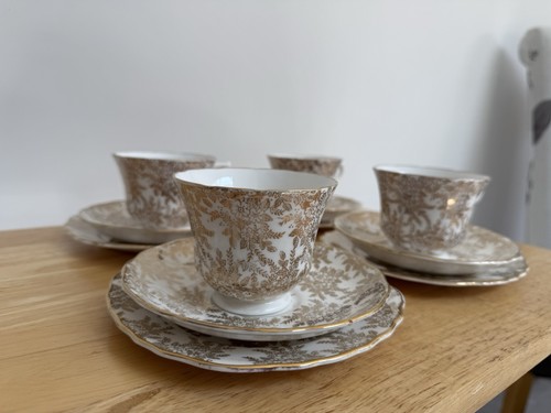 Vintage royal vale gold - royal, chintz