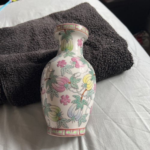 Signed antique chinese - signed, famille