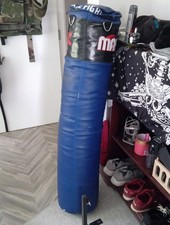 Max blue boxing - boxing, hanging