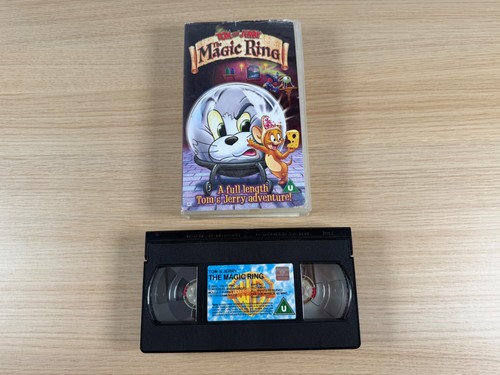 Tom and jerry - jerry, magic