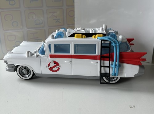 Hasbro ghostbusters ecto 1 - ghostbusters,