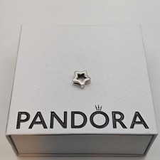 Pandora Reflexions Open Star