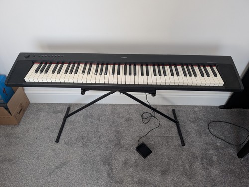 Yamaha piaggero keyboard - np-31,