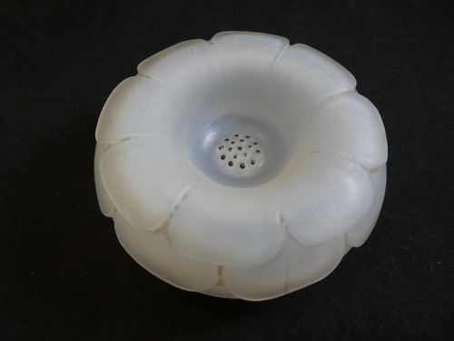 Rare lalique pin - rare, r.