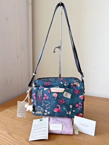 Bnwt radley london - london, shoulder