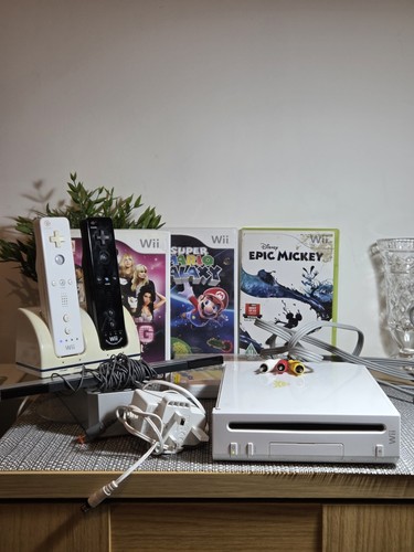 Nintendo wii white - nintendo,